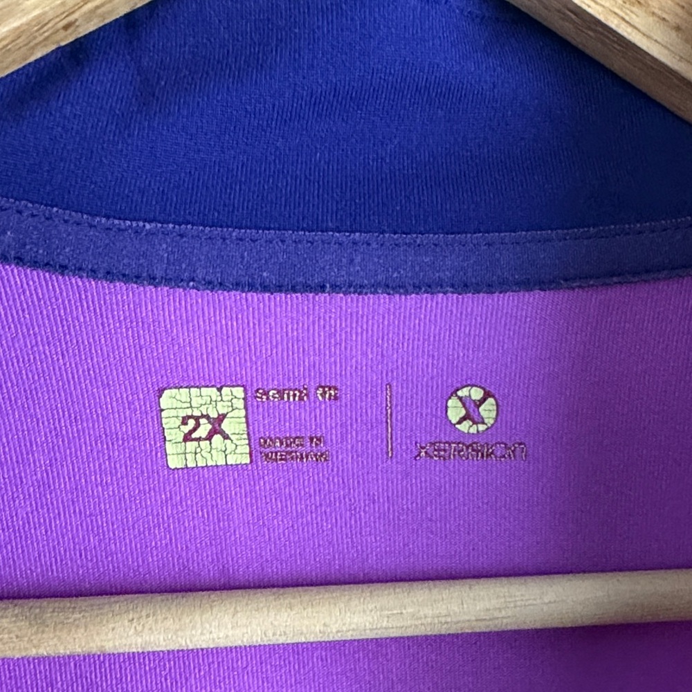 Xersion Vibrant Purple Activewear Top - Picture 2 of 5